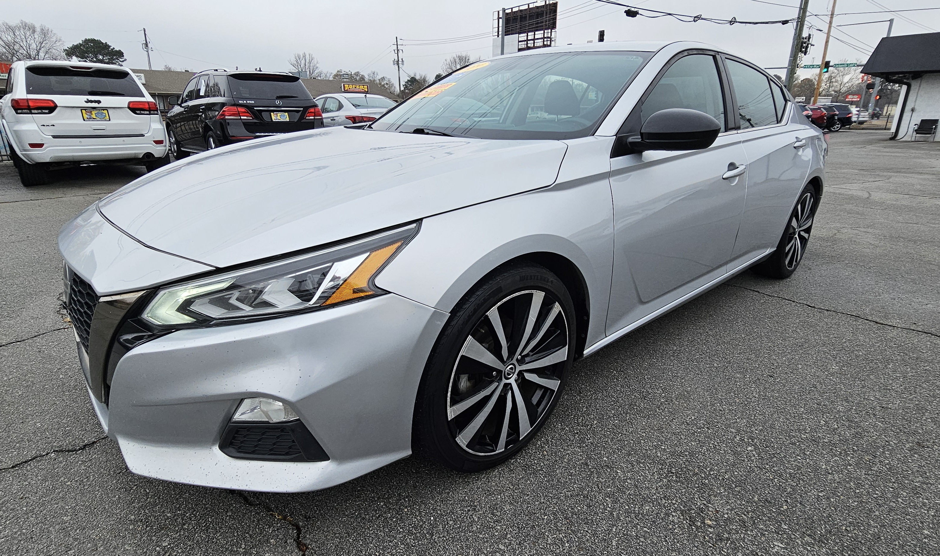 2019 Nissan Altima SR