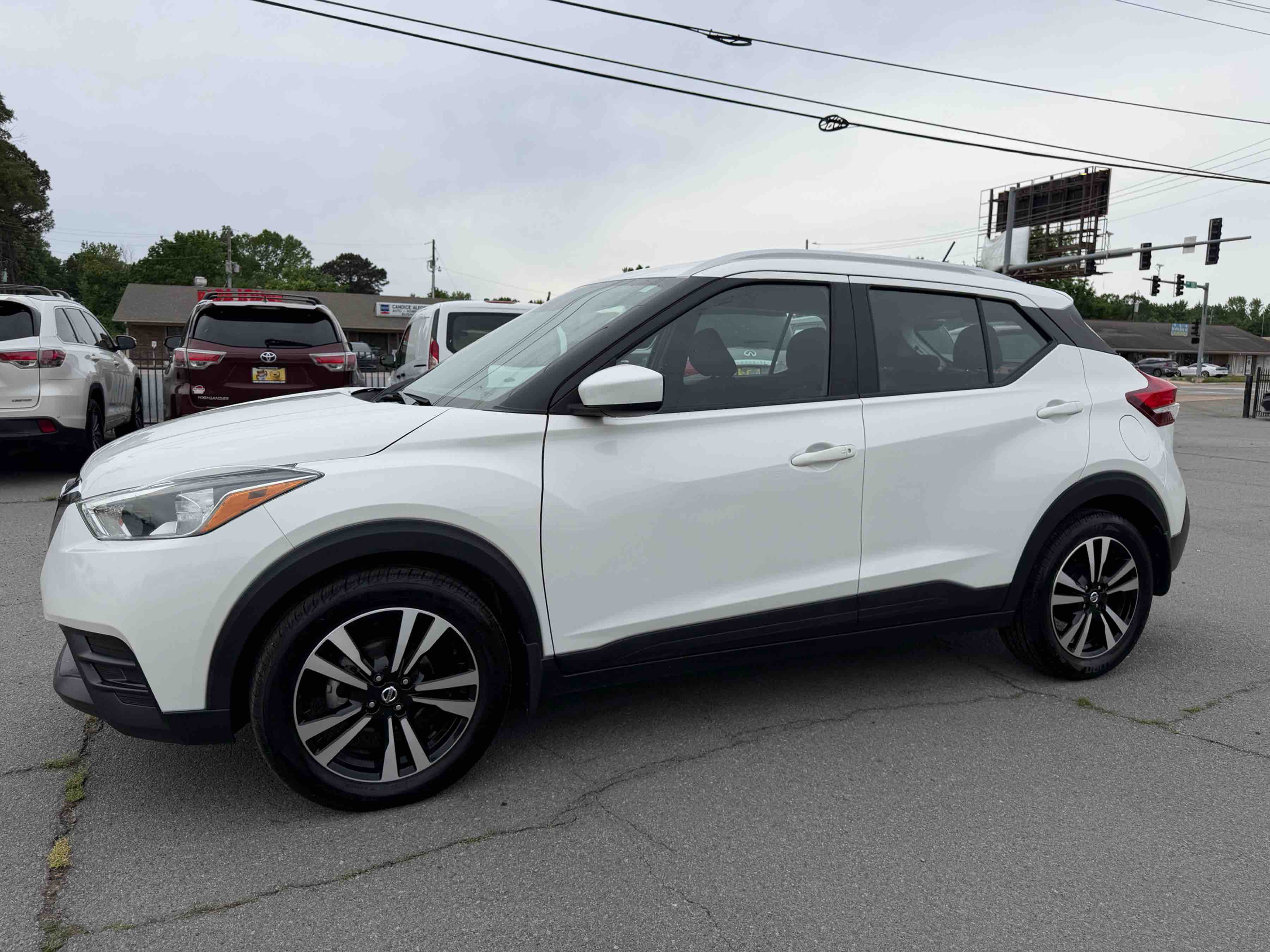 2019 Nissan Kicks SV