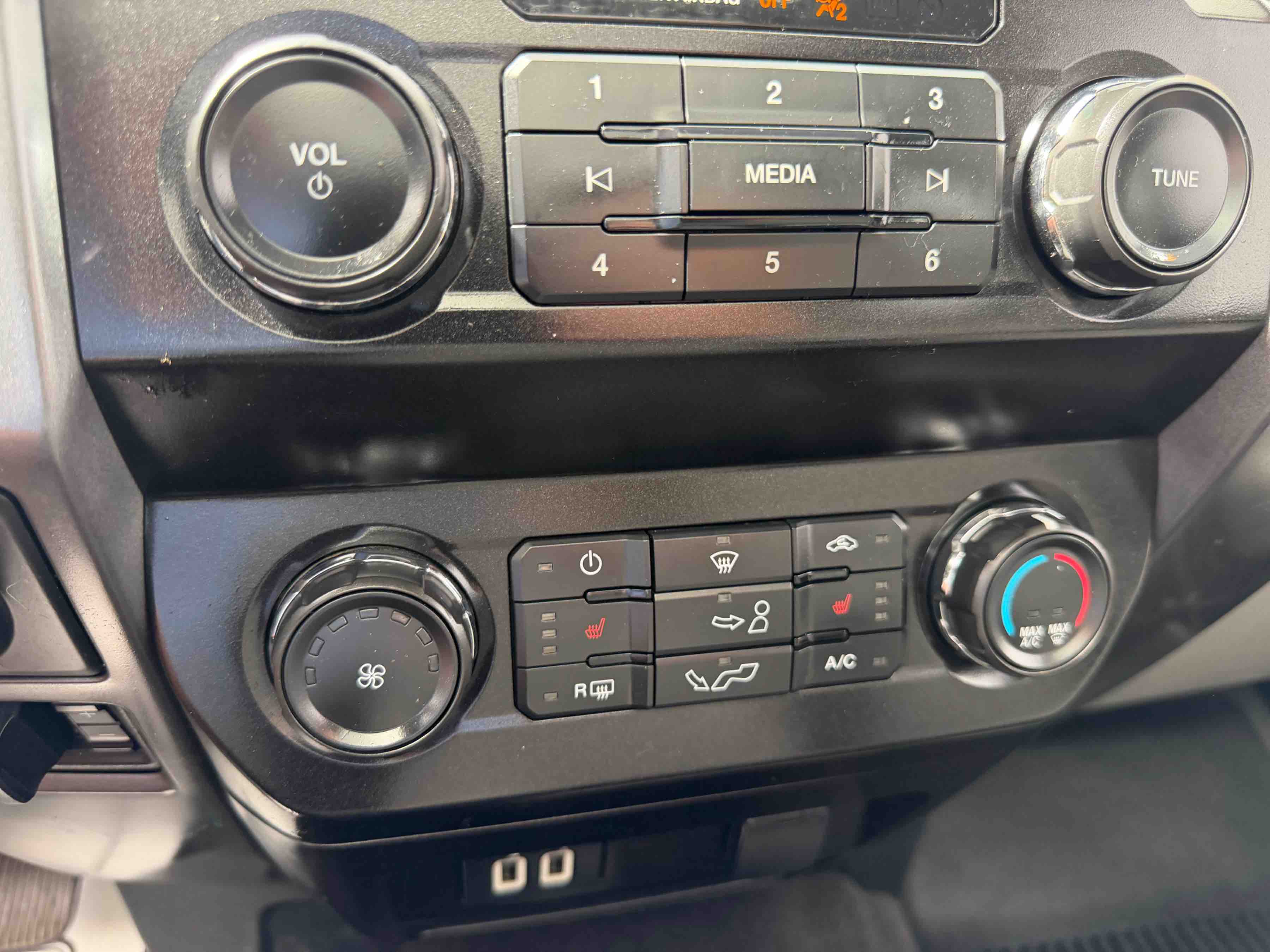 2019 Ford F-150 representative vehicle photo