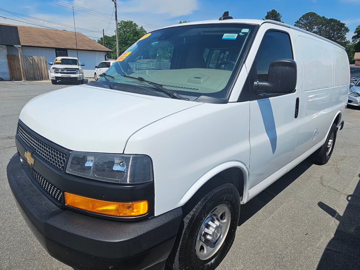 2021 Chevrolet Express 2500 Work Van HD's photo