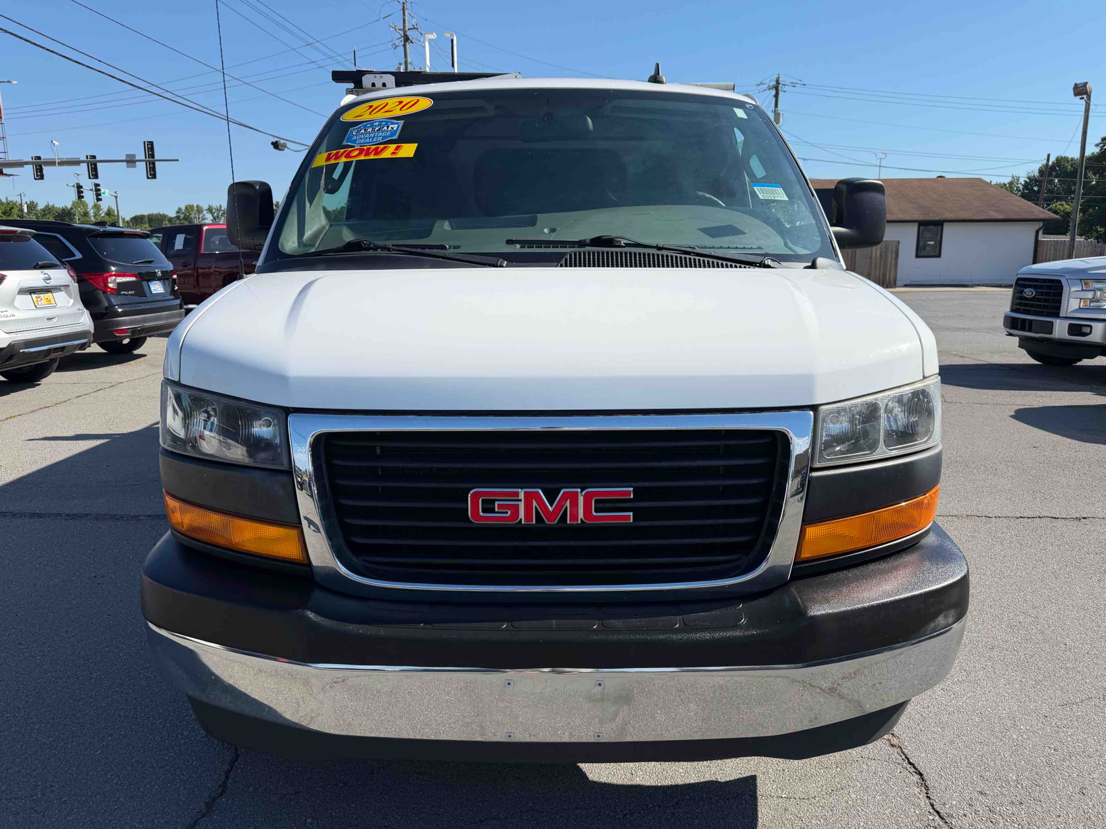 2020 GMC Savana 2500 photo 2