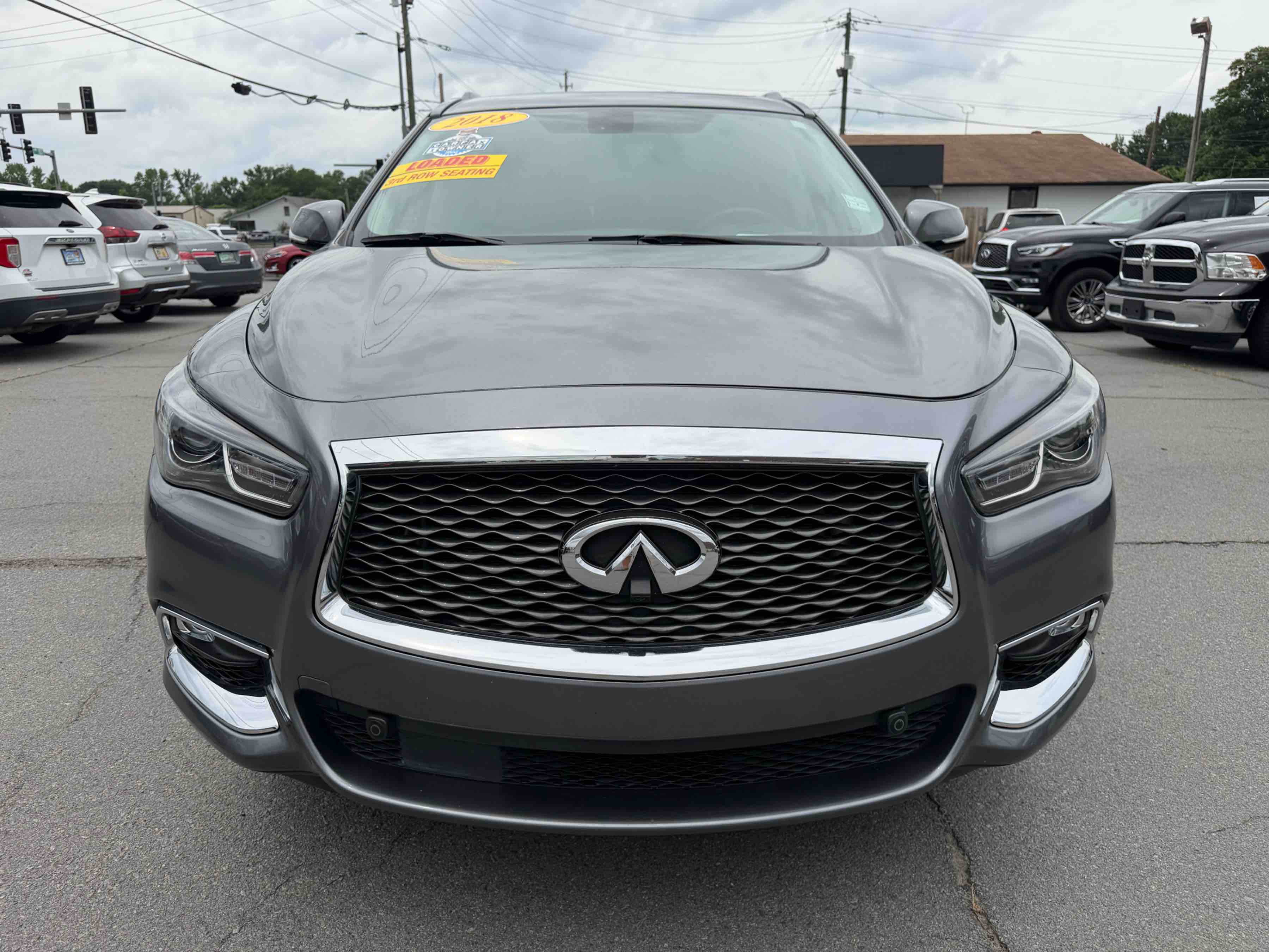 2018 INFINITI QX60 Base photo 2