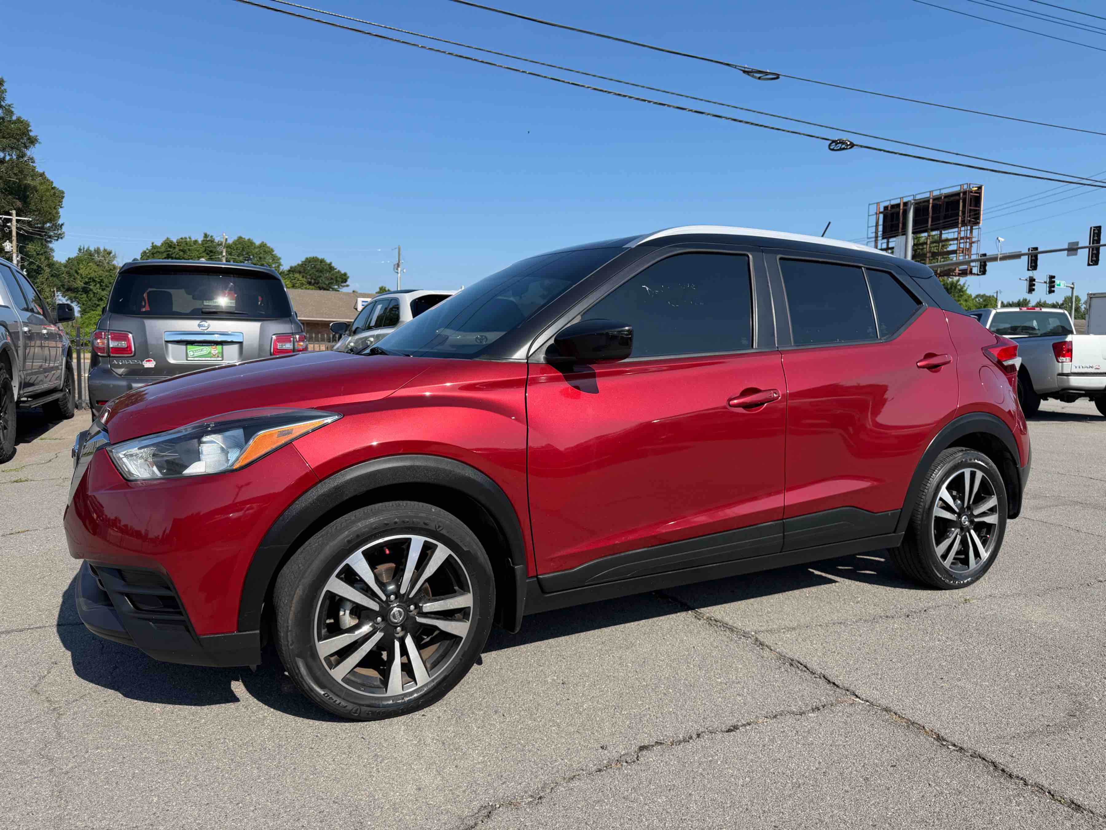 2019 NISSAN Kicks SV photo 1