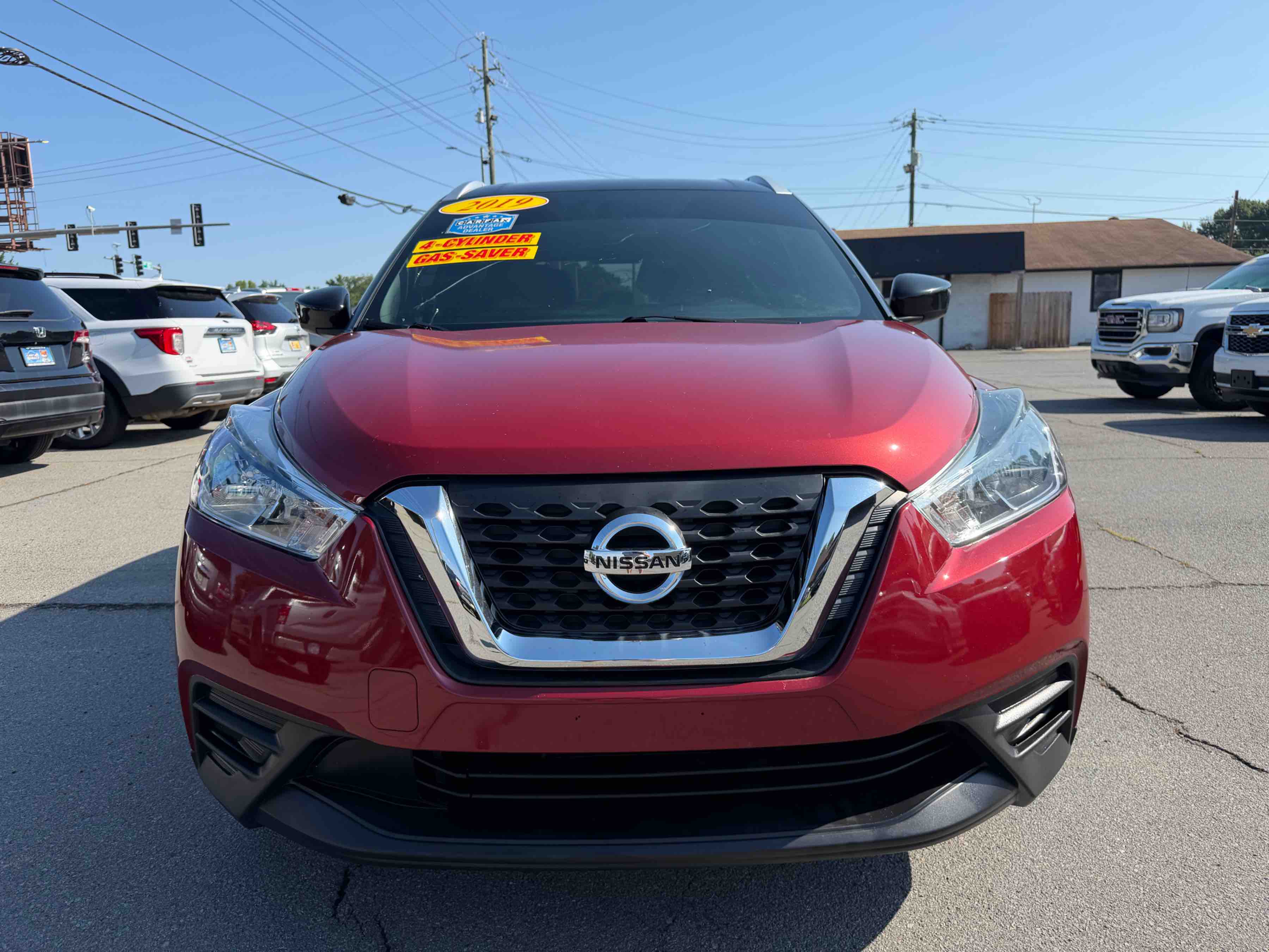 2019 NISSAN Kicks SV photo 2