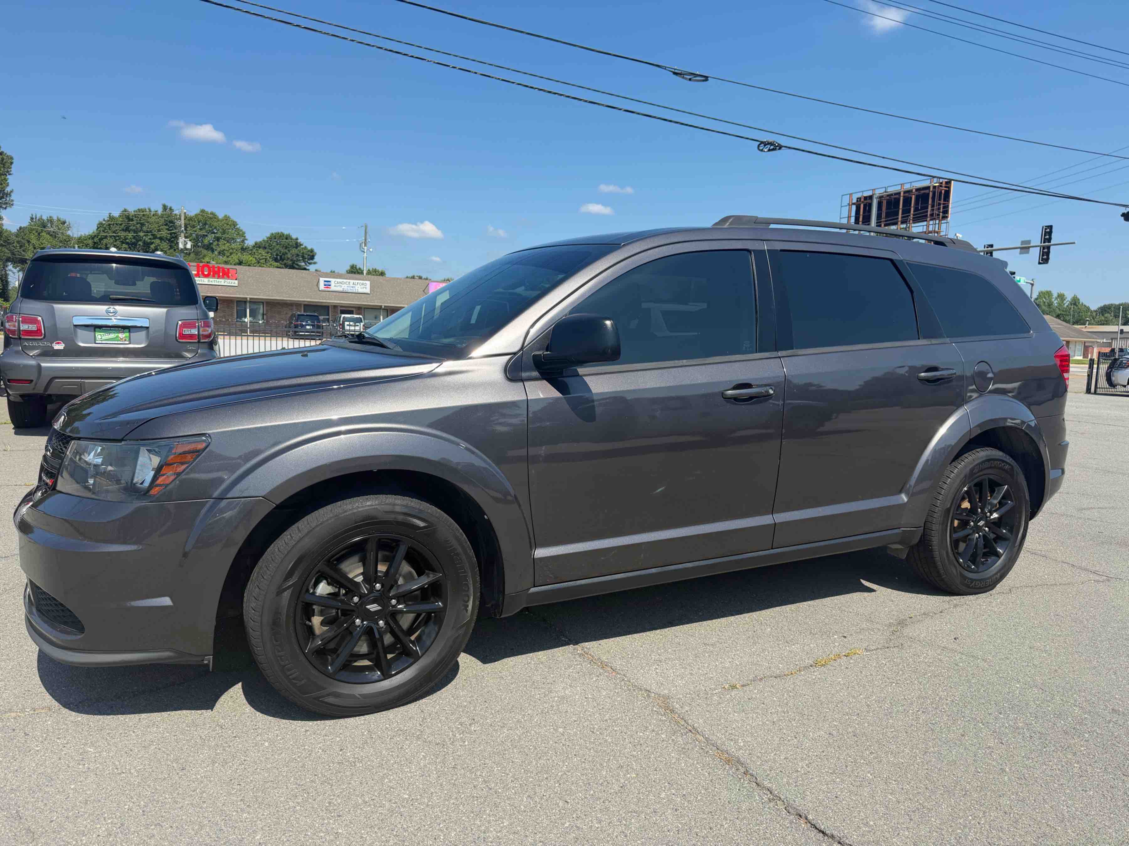 2020 DODGE Journey SE photo