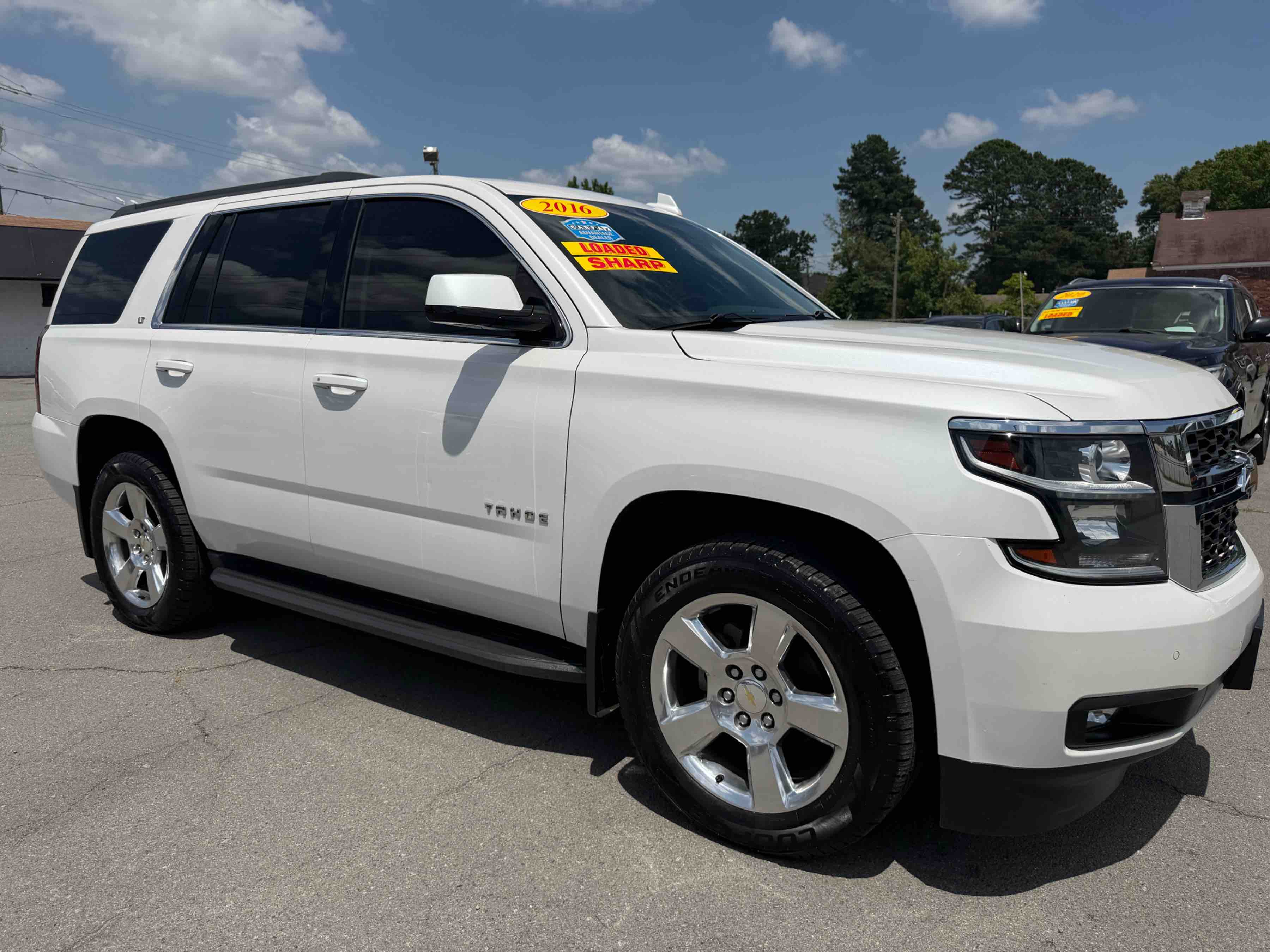 2016 CHEVROLET Tahoe LT photo 3