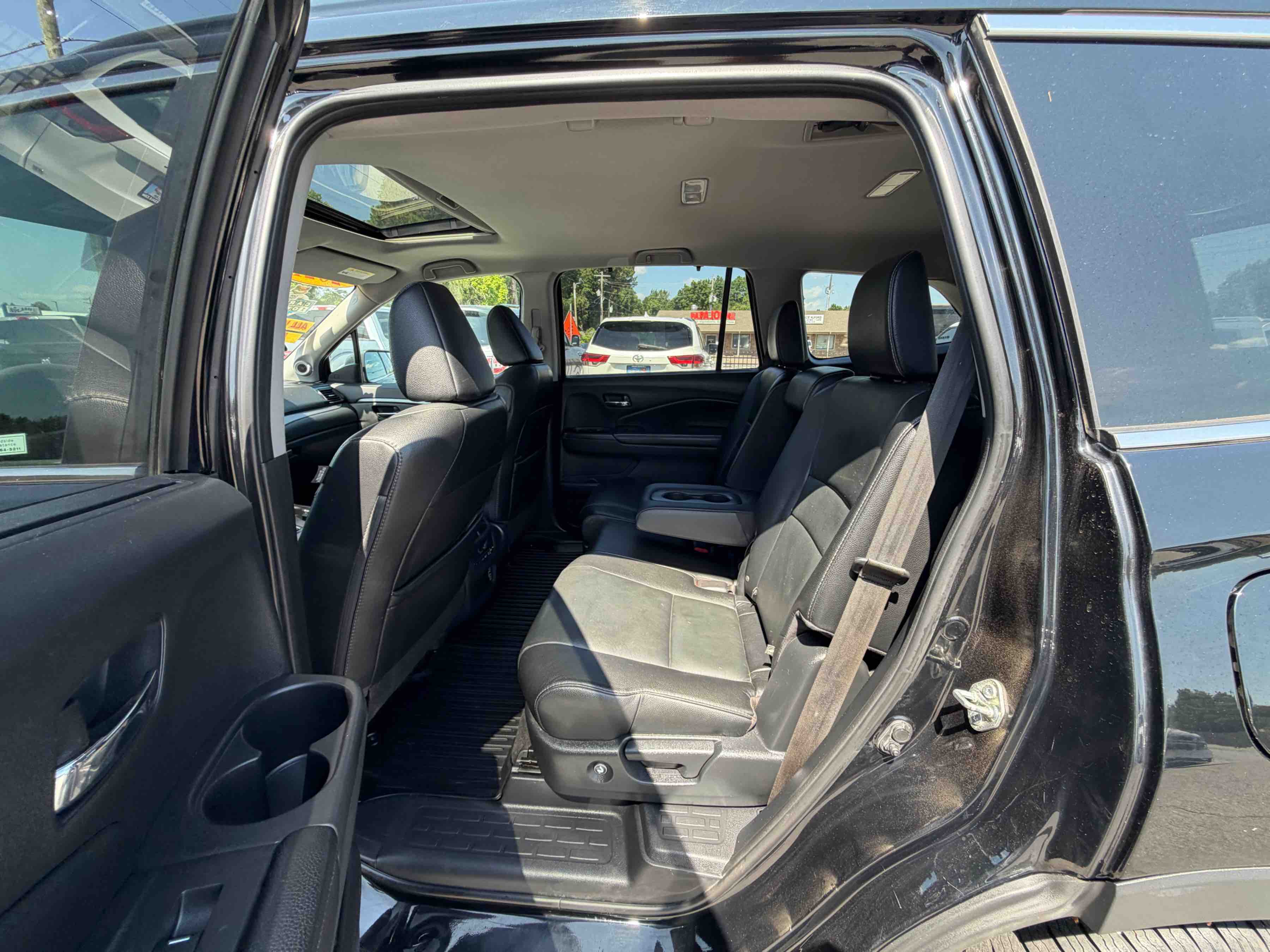 2021 Honda Pilot representative vehicle photo