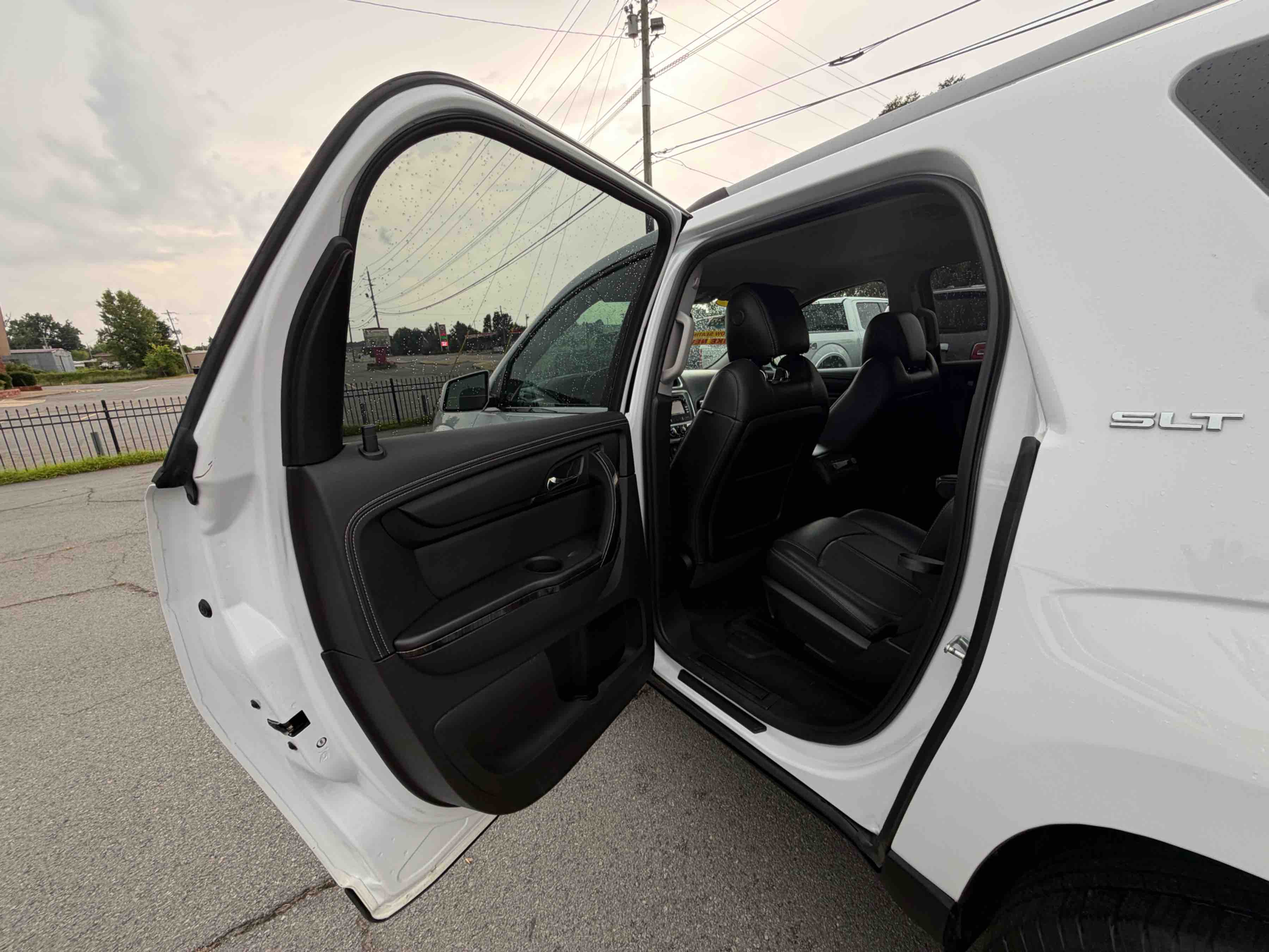 2017 Gmc Acadia representative vehicle photo