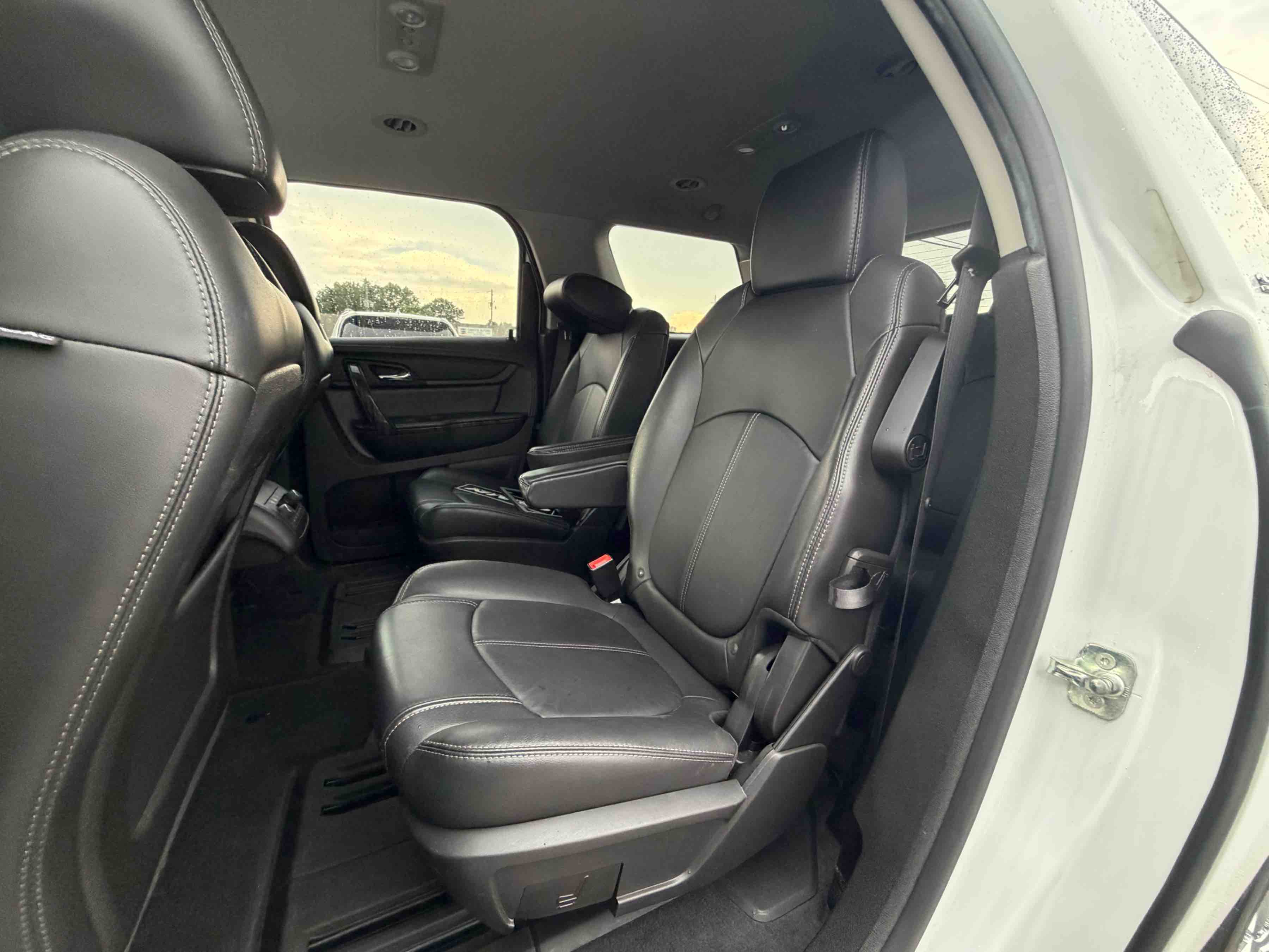2017 Gmc Acadia representative vehicle photo