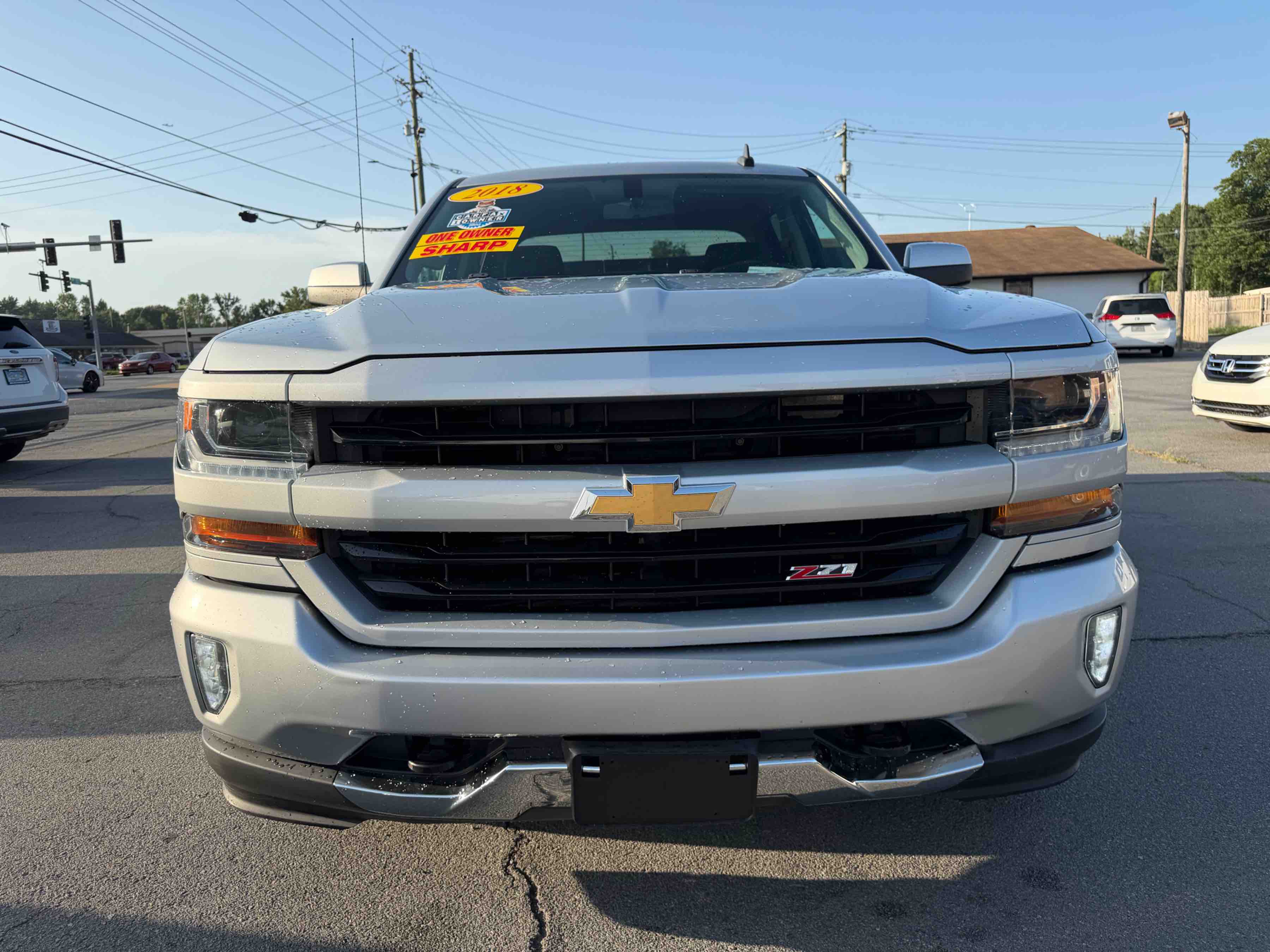2018 CHEVROLET Silverado LT Z71 photo 2