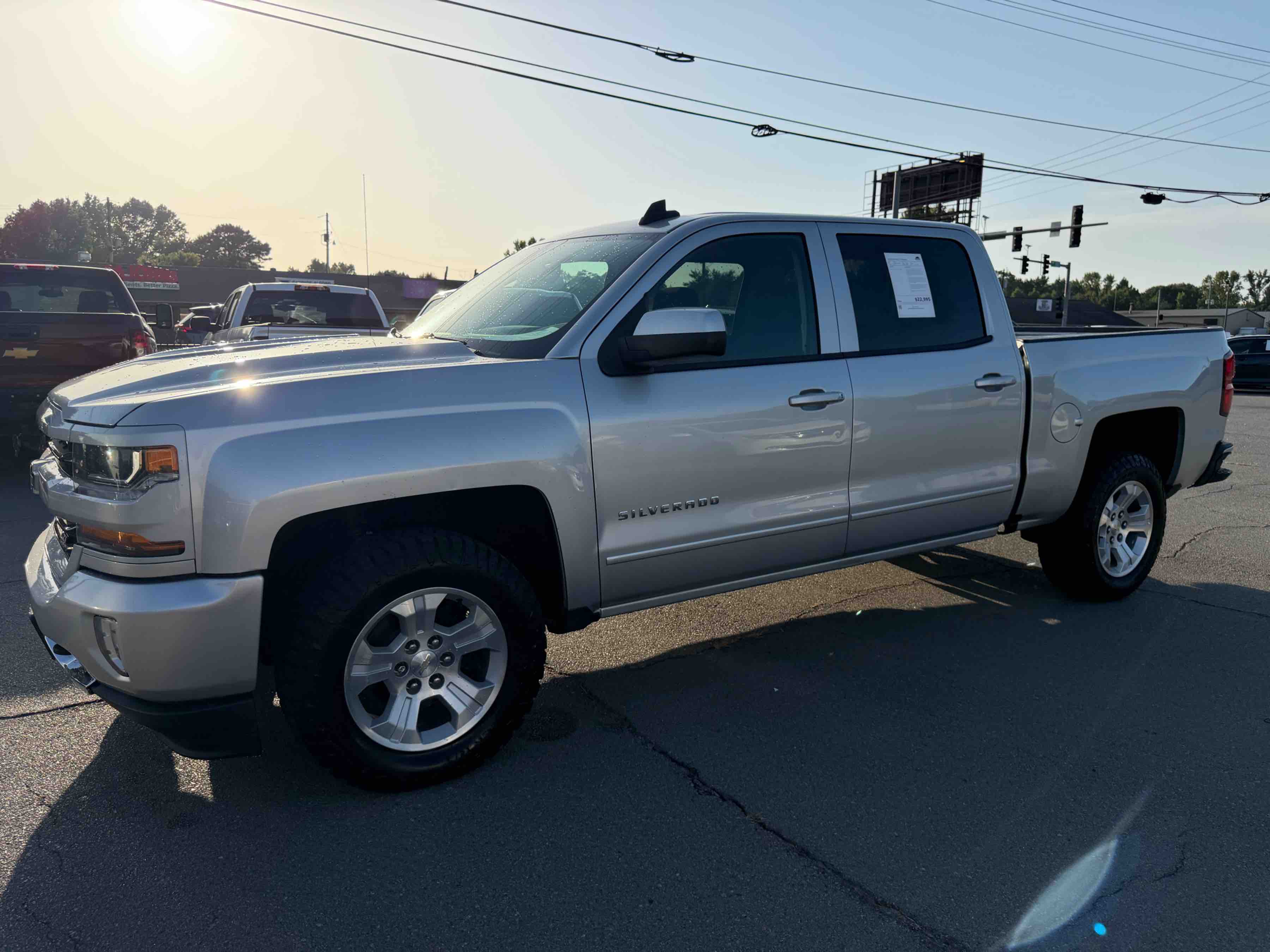 2018 CHEVROLET Silverado LT Z71 photo 1