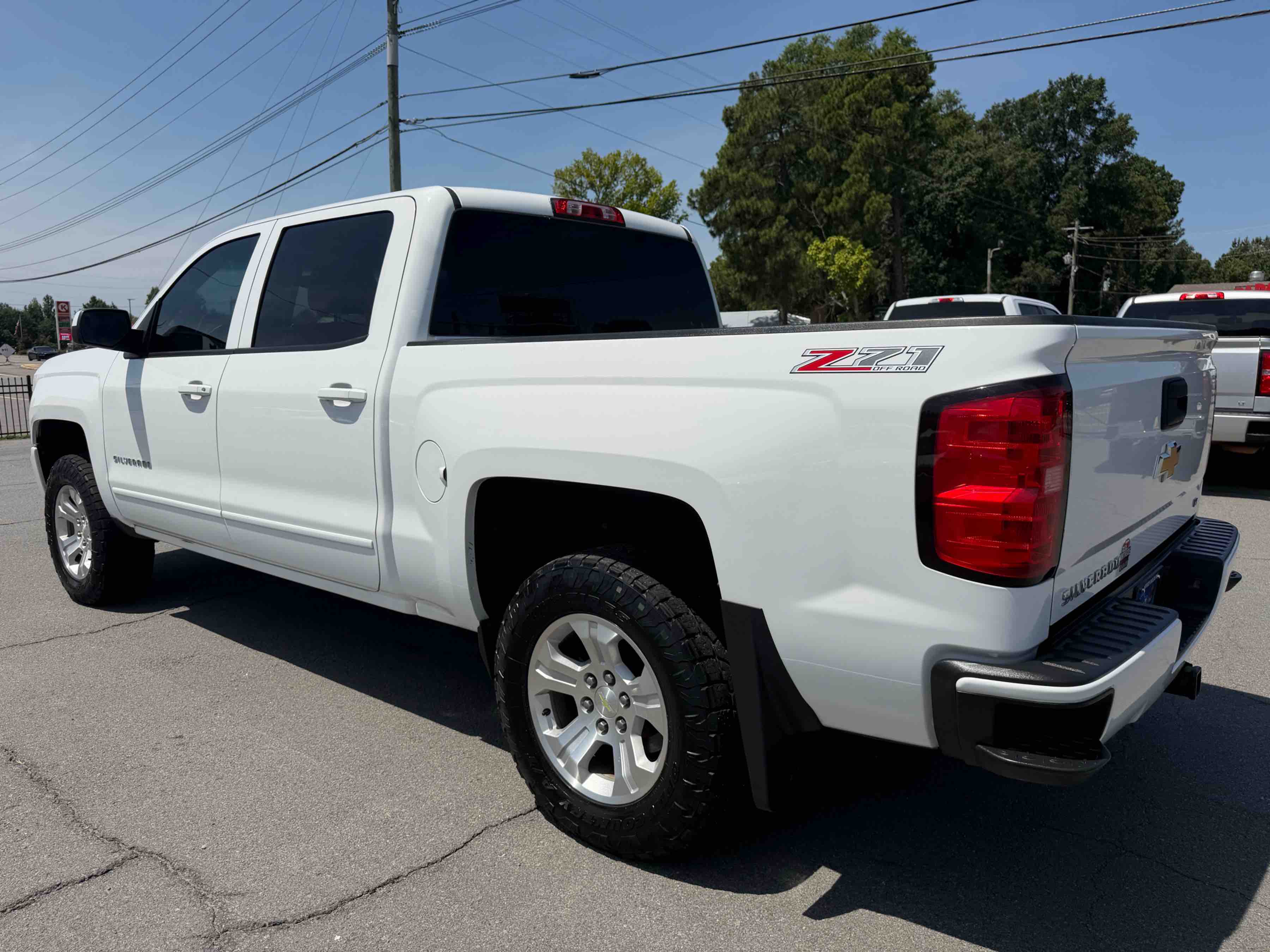 2016 CHEVROLET Silverado LT Z71 photo 6