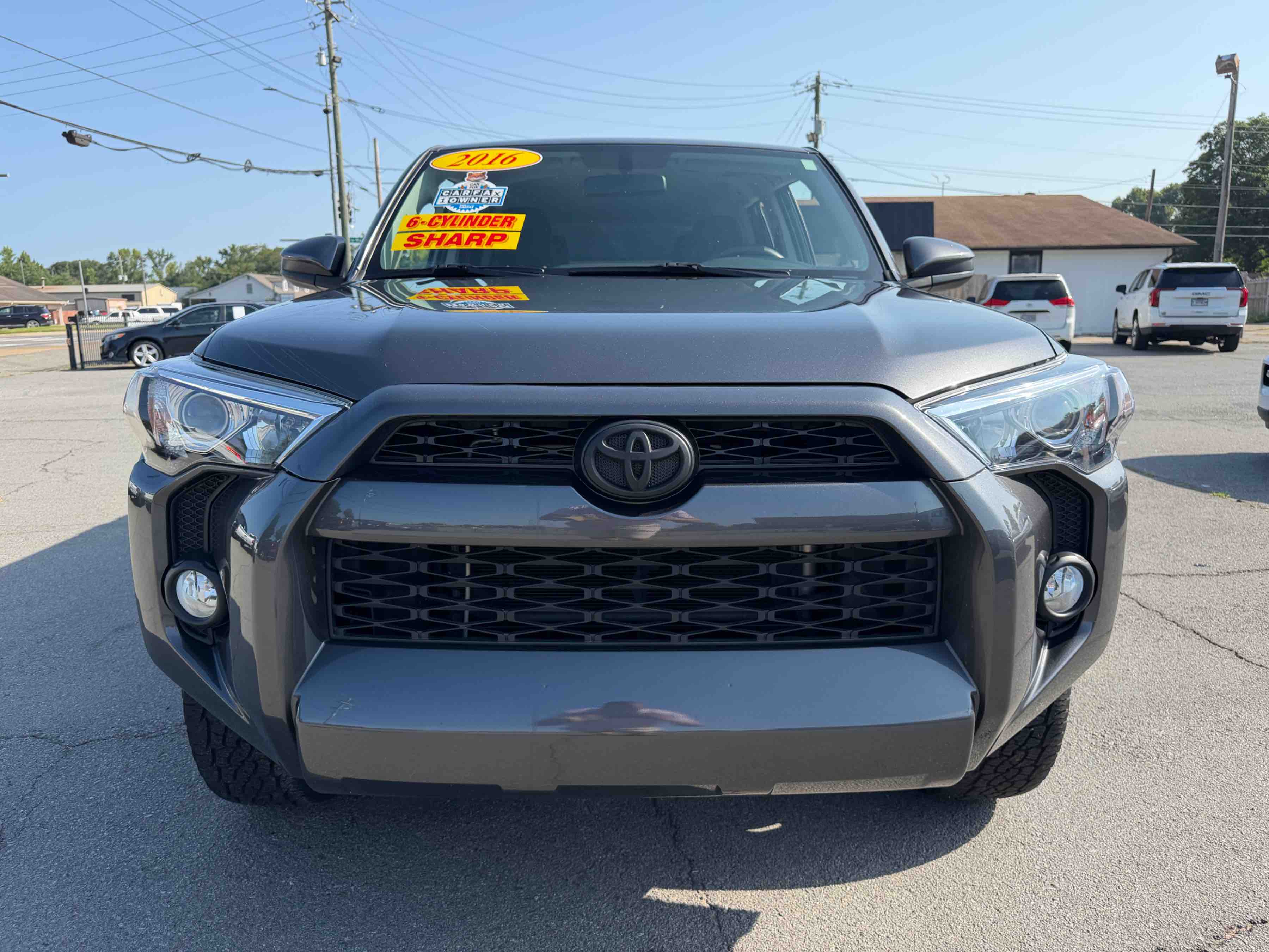 2016 TOYOTA 4Runner SR5 photo 2