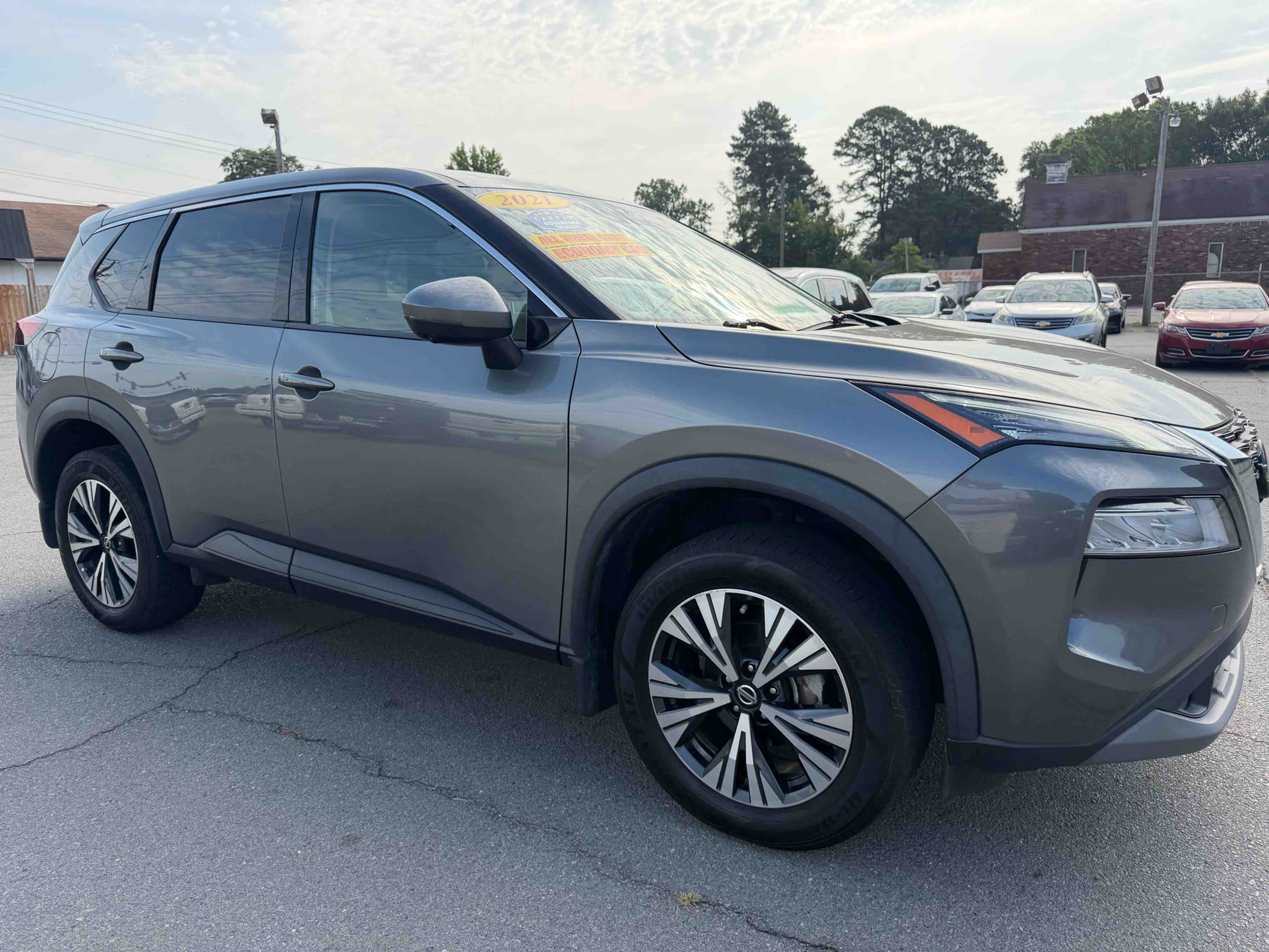 2021 NISSAN Rogue SV photo 3