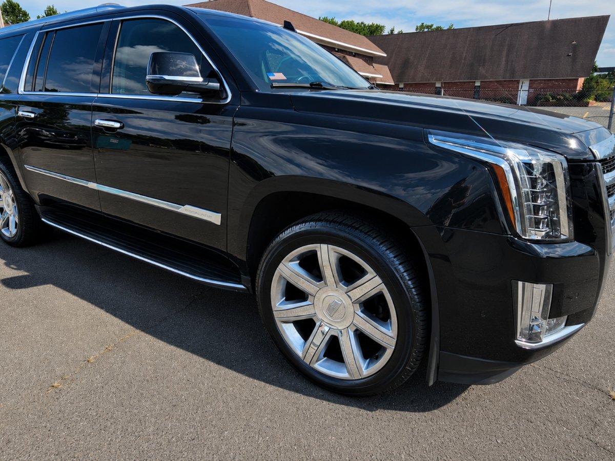 2018 CADILLAC Escalade ESV ESV Luxury photo 2