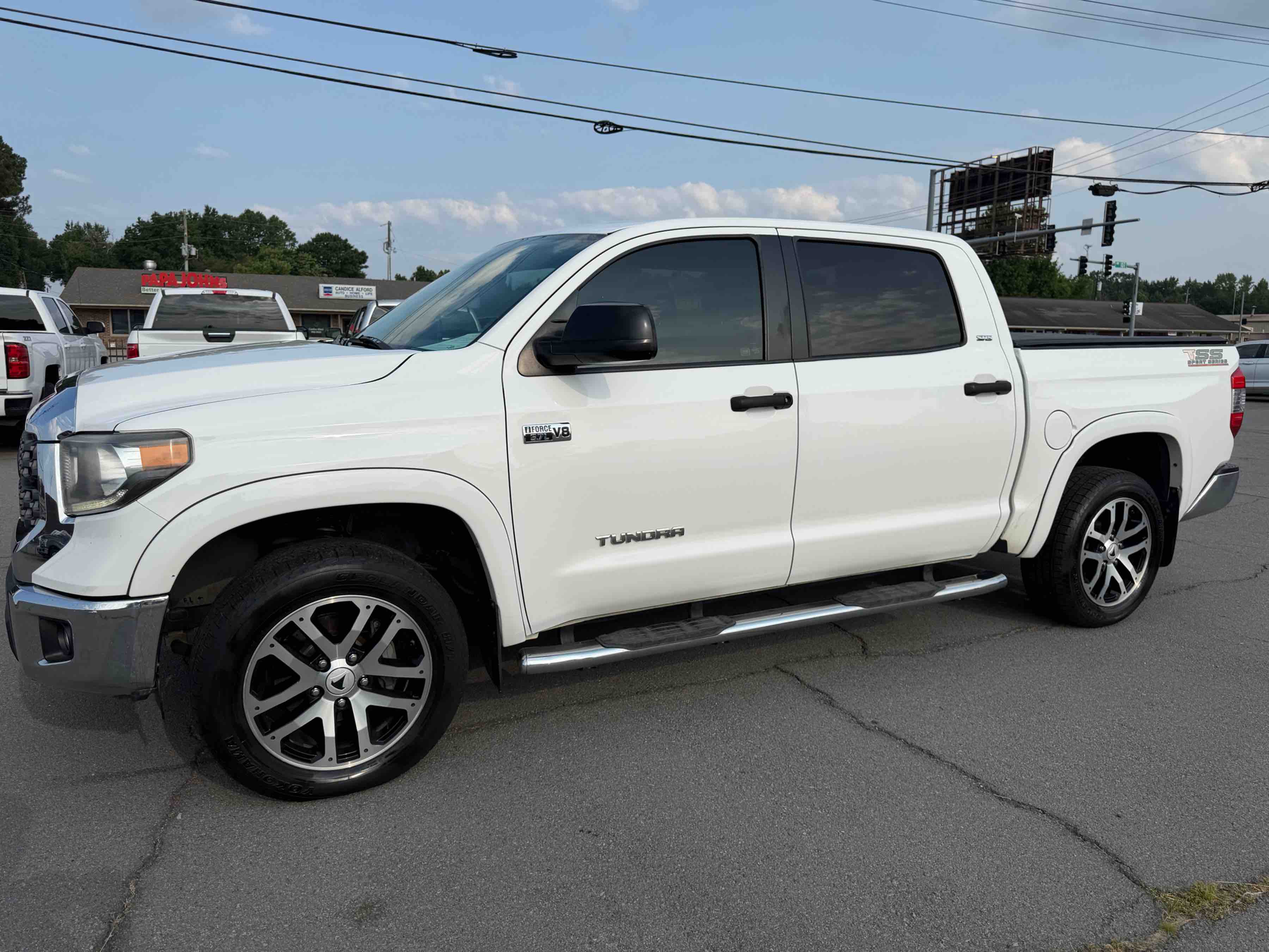 2018 TOYOTA Tundra SR5 photo 1